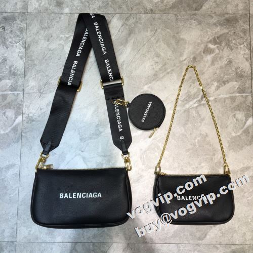  2022 バレンシアガコピー  確定となる上品 斜め掛けバッグ 柔軟 BALENCIAGAコピー 争奪戦必至   