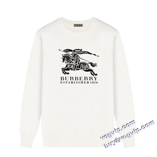 バーバリースーパーコピー BURBERRY 累計1000枚突破の人気シリーズ！2022秋冬 プルオーバーパーカー 活用できるアイテム