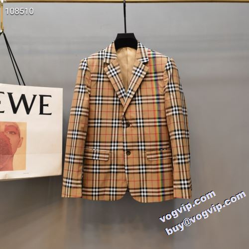 ブルゾン 2022秋冬 人気販売中 バーバリーブランドコピー BURBERRY 優れた吸湿発散性のあるダウン70％を使用 ダブルスーツ