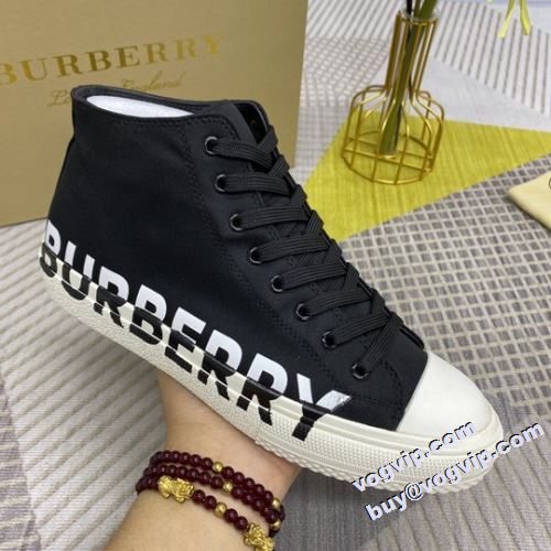 ◆モデル愛用◆ 2022秋冬 バーバリー BURBERRY カジュアルシューズ スニーカー BURBERRYコピー 2色可選 ハイトップシューズ