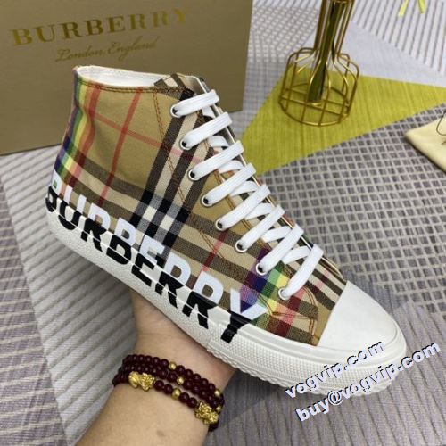 2022秋冬 カジュアルシューズ バーバリー BURBERRY 高級感演出 スニーカー ハイトップシューズ BURBERRYブランド 偽物 通販 高機能防滑ソール