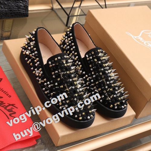  Christian Louboutinコピー シューズ スニーカー 優しい履き心地 クリスチャンルブタンコピー 2022 芸能人に愛用者続出   