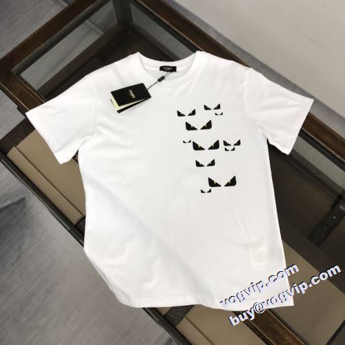 洗練を十分に演出する フェンディブランドスーパーコピー 2022 フェンディ FENDI 半袖Tシャツ 2色可選 ラックスした雰囲気