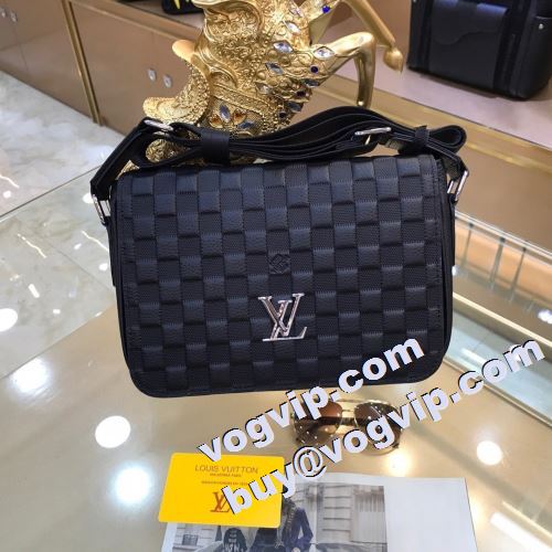 2023最新入荷 ルイ ヴィトン LOUIS VUITTON ショルダーバッグ ブランドスーパーコピー 大人のセンスを感じさせる