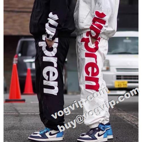 人気雑誌掲載 Supreme Spellout Track Jacket スエットパンツ 3色可選 2022 シュプリーム コピー SUPREMEコピー 