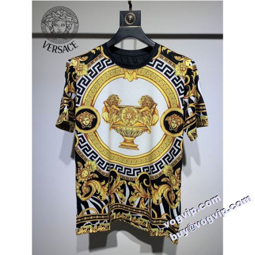 耐久性に優れ 半袖Tシャツブランドスーパーコピー ヴェルサーチ VERSACE ゆとりのあるサイズ感に肌に優しい薄手素材で適な着心地