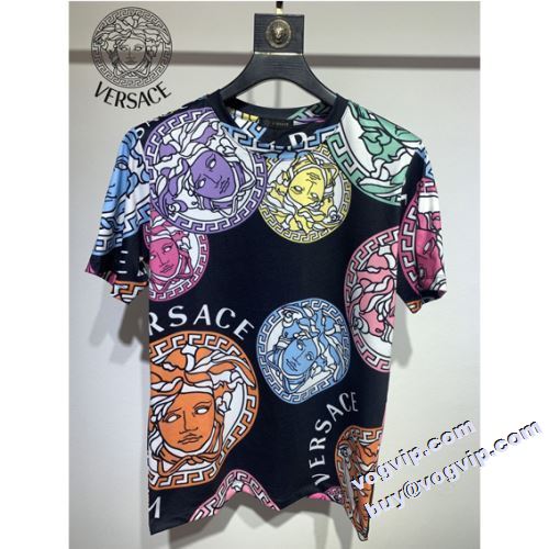 オリジナル 2022秋冬 速乾 半袖 防臭 消臭 抗菌 無地 ヴェルサーチ VERSACE 半袖Tシャツ ヴェルサーチブランドスーパーコピー