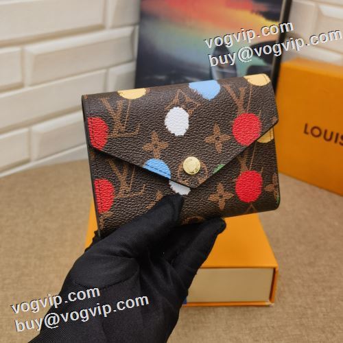 高評価の人気品 2023 ルイ ヴィトンコピー M81865 LV x YK Victorine 財布 三つ折り財布 LOUIS VUITTON 小銭入れ