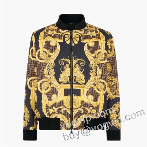 2023秋冬 もっとも高い人気を誇る  ヴェルサーチコピー ブランド VERSACE ブルゾン 防風性にも優れた