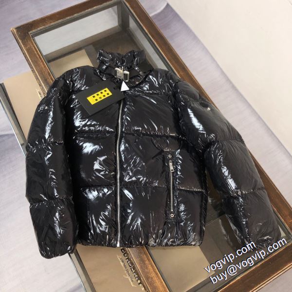 完売必至の人気モデルをご紹介 モンクレール コピー ブランド 2024爆買い品質保証 メンズ ダウンジャケット 防湿性に優れ