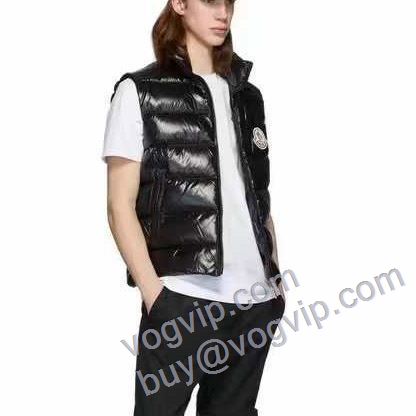 大人キレイに仕立てる ダウンジャケット ベスト モンクレール MONCLER 2024お得セール VOGブランドスーパーコピー 真冬でも温かく過ごせる