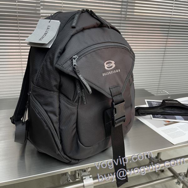 バレンシアガ 2024高品質 リュック BALENCIAGA偽物ブランド 高級感漂わせる