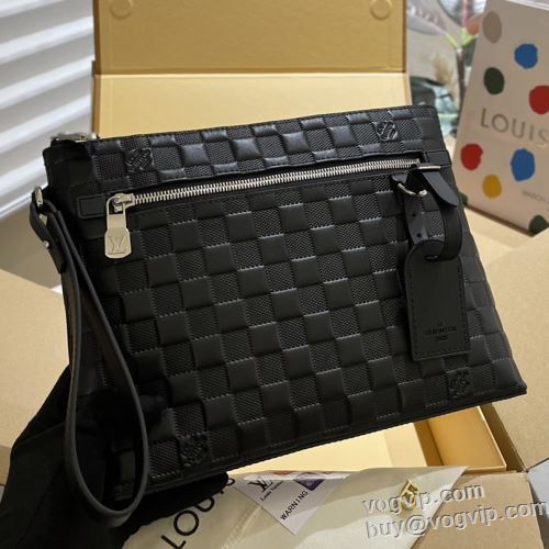 2024春夏季超人気 セカンドバッグ 先行販売 ルイ ヴィトン LOUIS VUITTON スーパーコピー 優良サイト ポーチ 2色可選