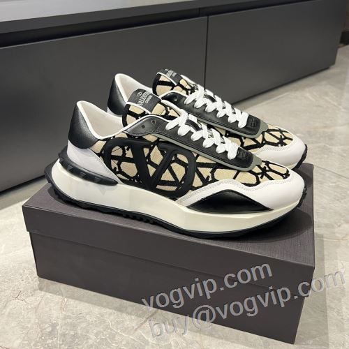 限量販売 コピー商品 2024爆買い人気 ヴァレンティノ VALENTINO スニーカー 歩きやすい 履きやすい 疲れにくい カジュアルシューズ 3色可選