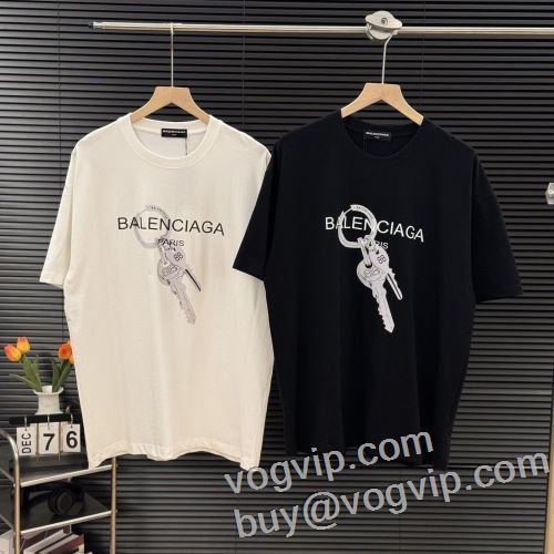 2024爆買い最新作 使い勝手抜群 バレンシアガ BALENCIAGA 雑誌掲載アイテム  半袖Tシャツ コピー 2色可選