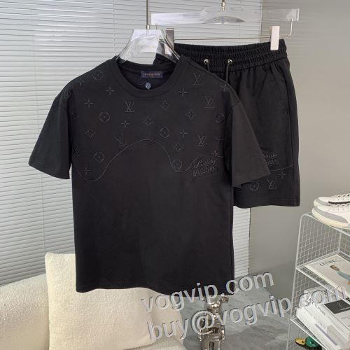 ルイ ヴィトン コスパ最高のプライス LOUIS VUITTONブランドコピー 半袖Tシャツ 肌に密着 上下セット 2色可選 2024超激得新品