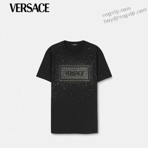 極上の着心地 コピー商品 2024夏季 ヴェルサーチ VERSACE 半袖Tシャツ 2色可選 吸汗 速乾 カジュアル 涼しい 快適