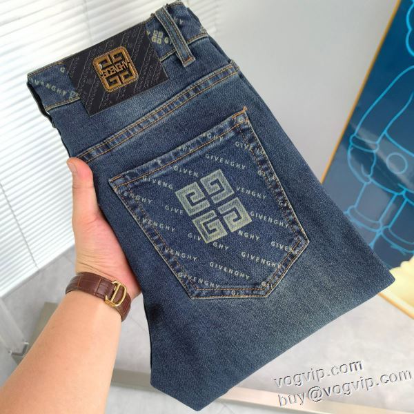 今買い◎得 ジバンシィ 2024お得本物保証 ジーンズ しわのデザイン GIVENCHYブランドスーパーコピー