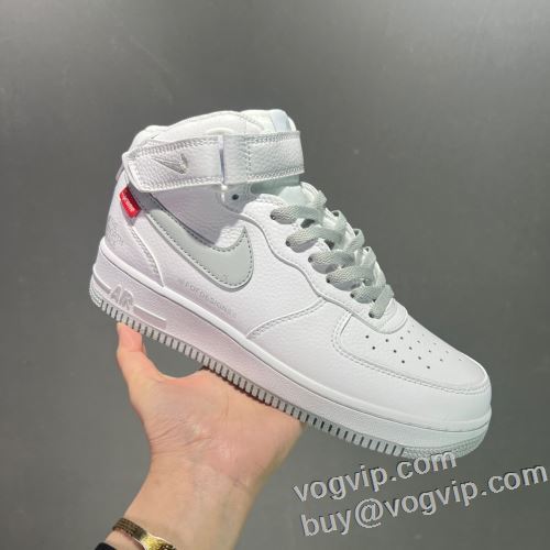 2024新款 大人キレイに仕立てる シュプリーム The North Face x Supreme x Air Force 1 07 Mid ブランドスーパーコピー シューズ スニーカー