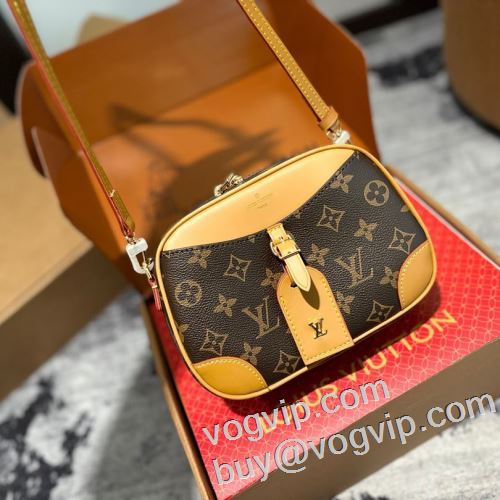 ブランドコピー専門店 ルイ ヴィトン LOUIS VUITTON ショルダーバッグ 2024春夏 ◆モデル愛用◆ 