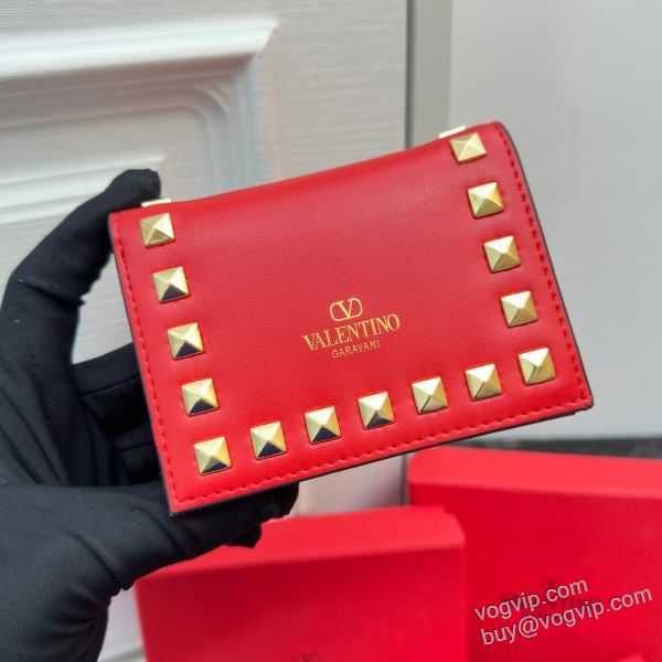 人気新品★超特価★ ヴァレンティノ コピー 財布 二つ折り財布 ミニ財布 6色可選 2024新作品