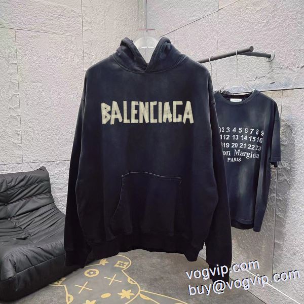 バレンシアガ パーカー 3色可選 英字 高級感ある BALENCIAGAブランドコピー代引き専門店 2024低価直輸入専門店