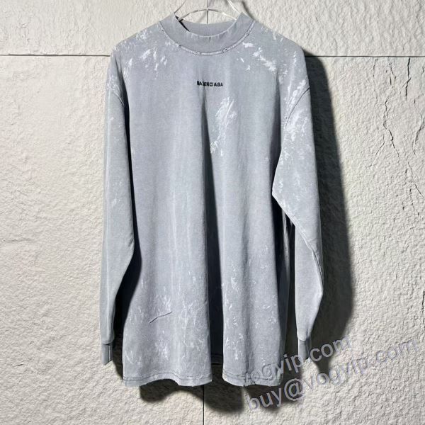 バレンシアガ BALENCIAGAコピーブランド CTSBAL018 2025秋冬季新作 長袖Tシャツ 活用できるアイテム