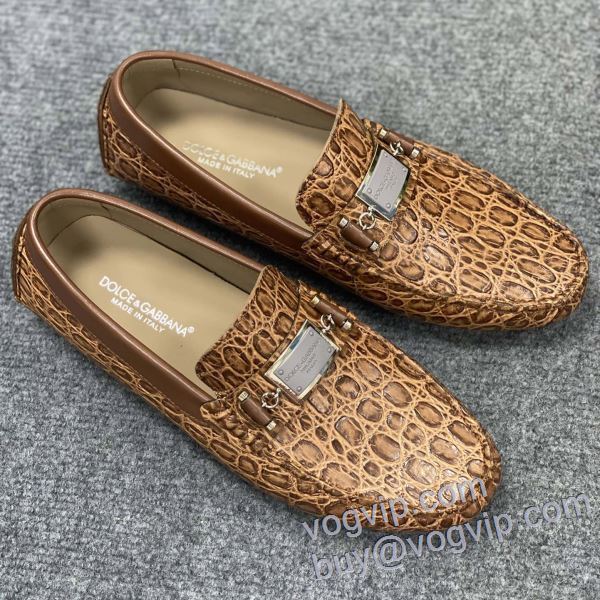 ドルチェ＆ガッバーナ Dolce&Gabbanaブランドコピー NXIEDG022 2025新作登場 スリップオン カジュアルシューズ 上品な輝きを放つ形