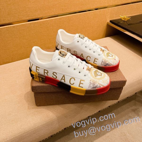 フラットシューズ カジュアルシューズ 2025年モデル入荷 ヴェルサーチ VERSACE NXIEVS004 2色可選 シックスタイルに活躍
