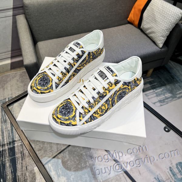 2025高評価 ヴェルサーチ VERSACE NXIEVS029 大人気☆NEW!!  フラットシューズ カジュアルシューズ 2色可選