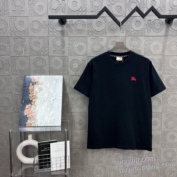 2025激安大特価格安 バーバリー スーパーコピー 海外セレブ定番愛用 半袖Tシャツ 4色可選