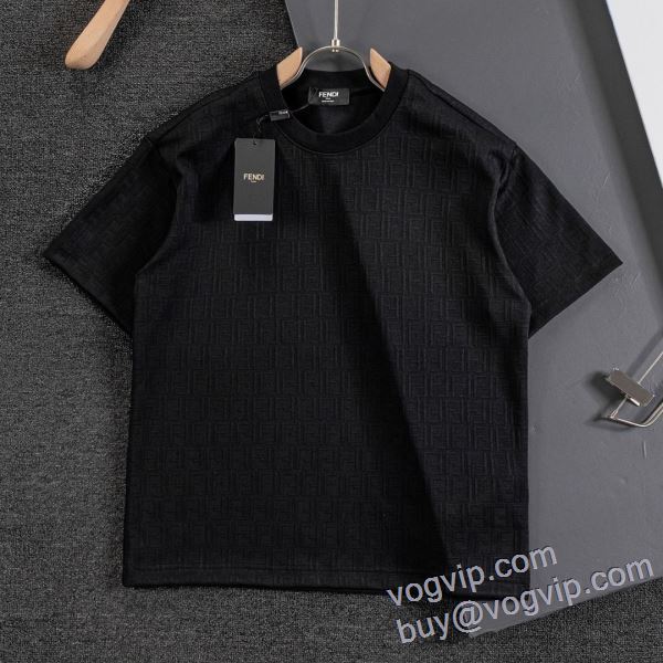 フェンディ FENDI 洗練を十分に演出する 半袖Tシャツ 2色可選 VOGブランドスーパーコピー 2025爆買い低価