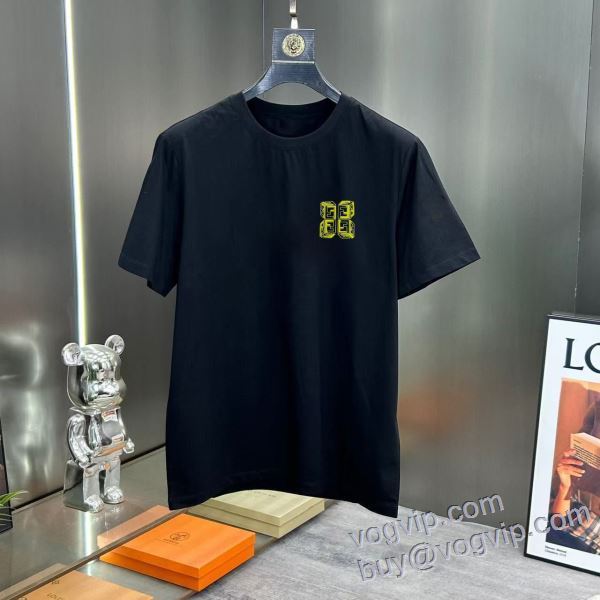 2025人気セール低価 フェンディ FENDI コピー 完売必至の人気モデルをご紹介 半袖Tシャツ 2色可選