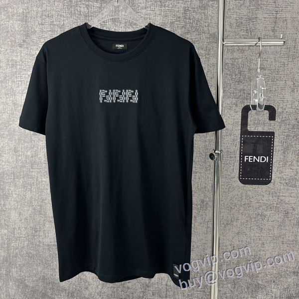 モデル大絶賛? フェンディ FENDI 2025春夏モデル 最大級ブランドコピー通販優良店 半袖Tシャツ 3色可選