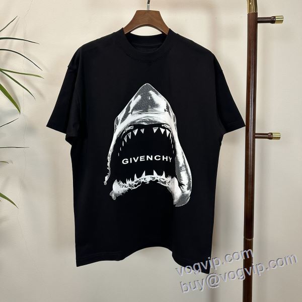 人気雑誌掲載 半袖Tシャツ ジバンシィ GIVENCHY 2025全国無料人気 コピー ブランド