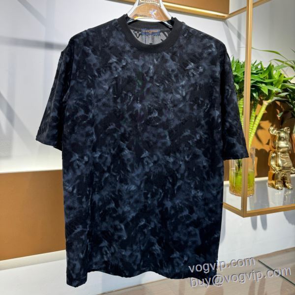 強い魅力を感じる一枚 ルイ ヴィトン ブランドコピー 半袖Tシャツ 2色可選 2025春夏季超人気