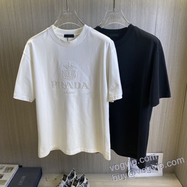 大人の個性を プラダ PRADA 2025新商品！ 半袖Tシャツ コピーブランド 2色可選