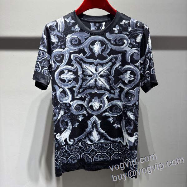 ヴェルサーチ VERSACE 2025品質保証定番人気 コピー ブランド 半袖Tシャツ 抜群の雰囲気が作れる!