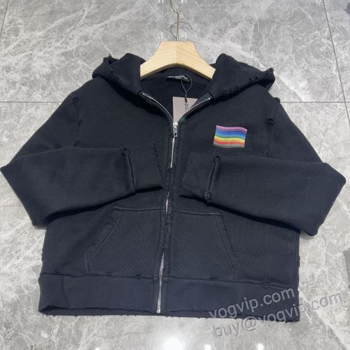 2025爆買い定番人気 バレンシアガ NWTBAL013 レディース パーカー ジャケット、上着 BALENCIAGAスーパーコピー