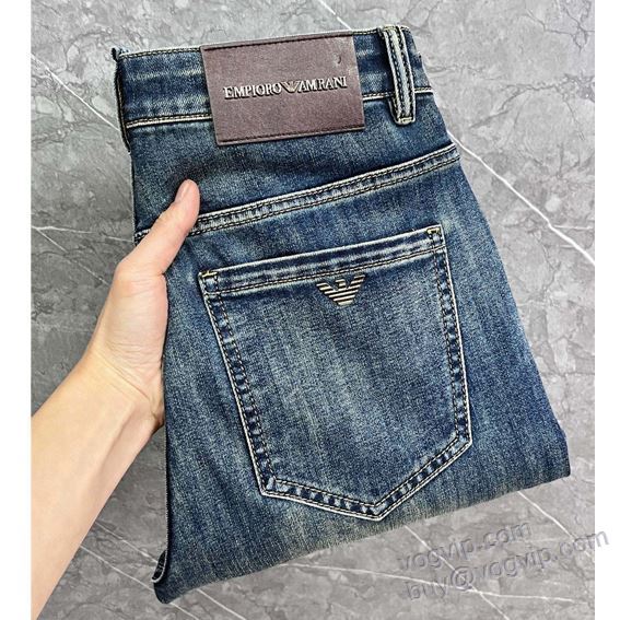 アルマーニスーパーコピー 激安 NZKAR048 2025年モデル入荷 ジーンズ デニムパンツ