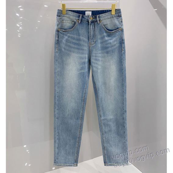 バーバリーブランドスーパーコピー NZKBU066 2025年モデル入荷 ジーンズ デニムパンツ
