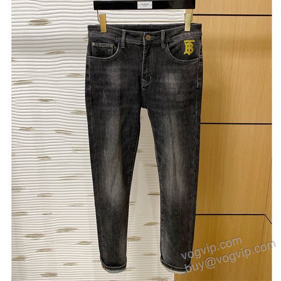 バーバリー BURBERRYブランド 偽物 通販 NZKBU072 ジーンズ デニムパンツ 2025最新入荷