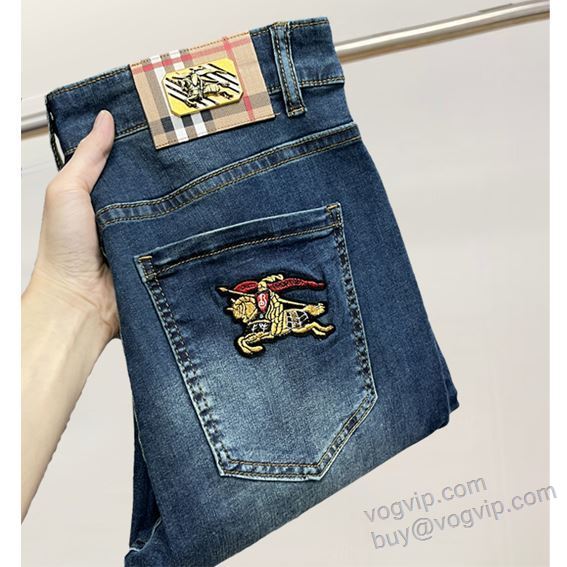 2025HOT品質保証 バーバリー NZKBU075 ジーンズ デニムパンツ BURBERRY偽物ブランド