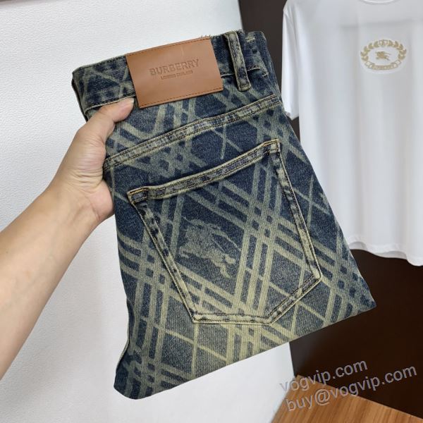 バーバリー BURBERRYブランドコピー NZKBU078 ジーンズ デニムパンツ 2025お得100%新品