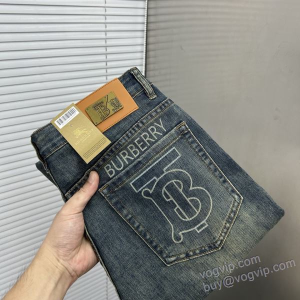 バーバリー BURBERRYコピー ブランド NZKBU104 ジーンズ デニムパンツ 2025割引セール