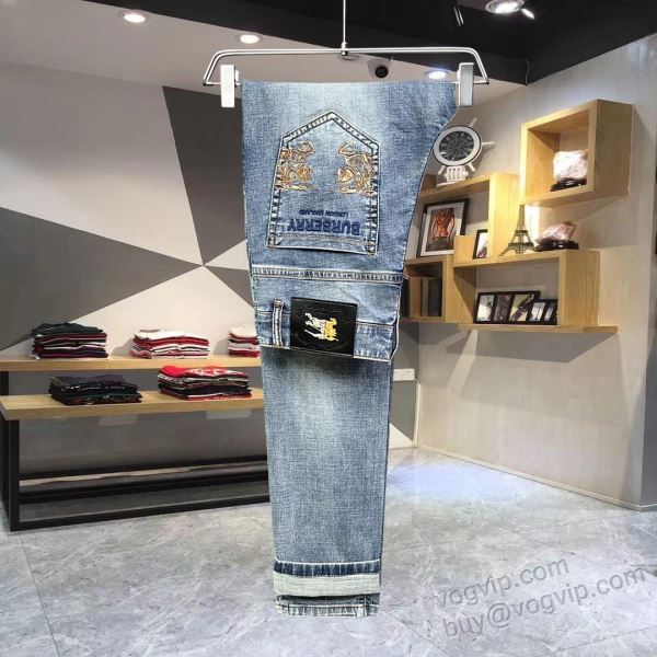 バーバリー BURBERRYコピーブランド NZKBU107 ジーンズ デニムパンツ 2025驚きの破格値大人気