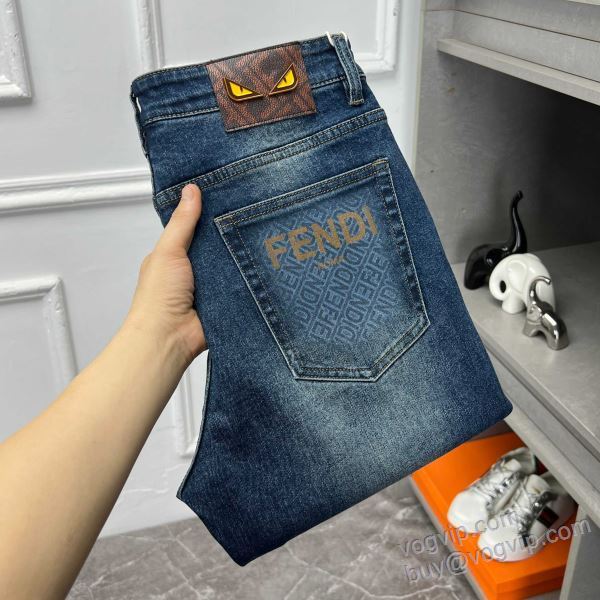 フェンディスーパーコピー 激安 NZKFEN063 2025正規品取扱店 ジーンズ デニムパンツ