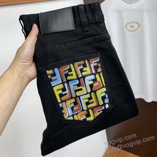 フェンディ FENDI NZKFEN085 ジーンズ デニムパンツ 人気スーパーコピーブランド 2025人気販売