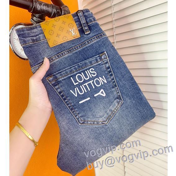 ブランドコピー 機能性も備えたアイテム ルイ ヴィトン LOUIS VUITTON ジーンズ 2025驚きの破格値得価