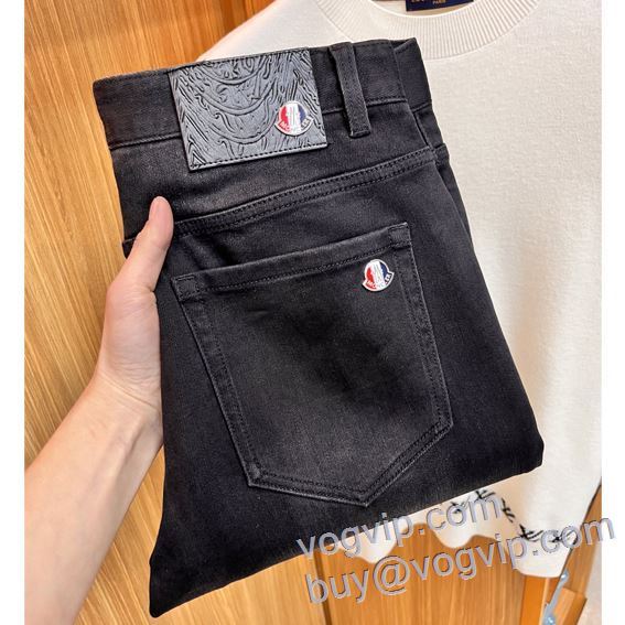 ジーンズ モンクレール MONCLER 2025年モデル入荷 スーパーコピー信用できるサイト 高級感ある